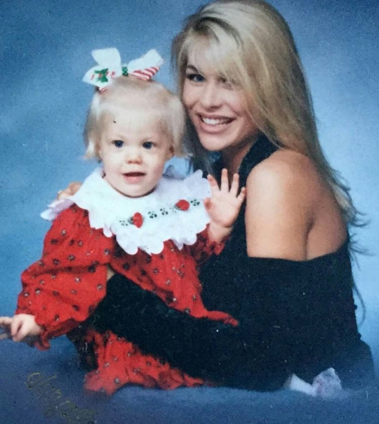 Bobby Brown Model 90s