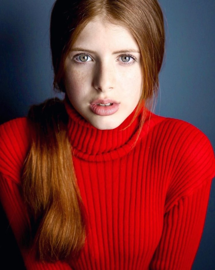 Modelo julinha how old is she