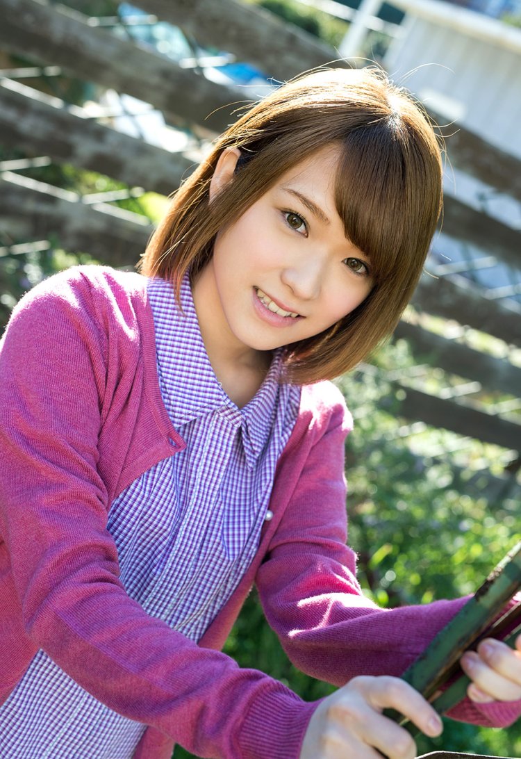 Actress Sora shina