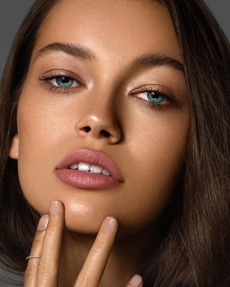 Beautiful girl face photo close