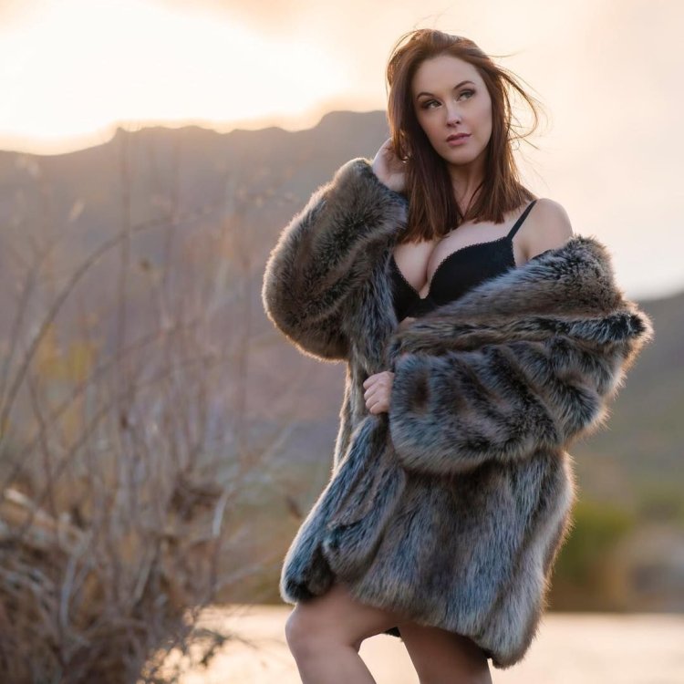 Beautiful selfie with fur