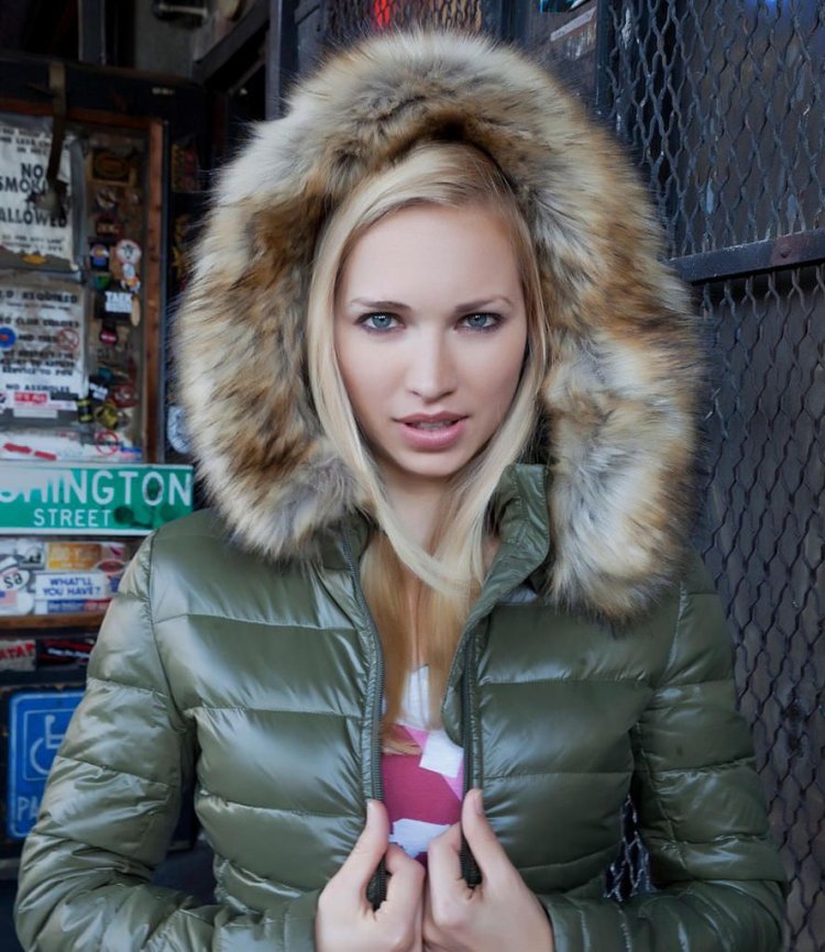 Fashion parks with fur 2022