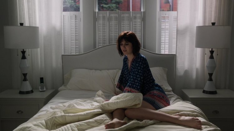 Mary Elizabeth Winstad's legs