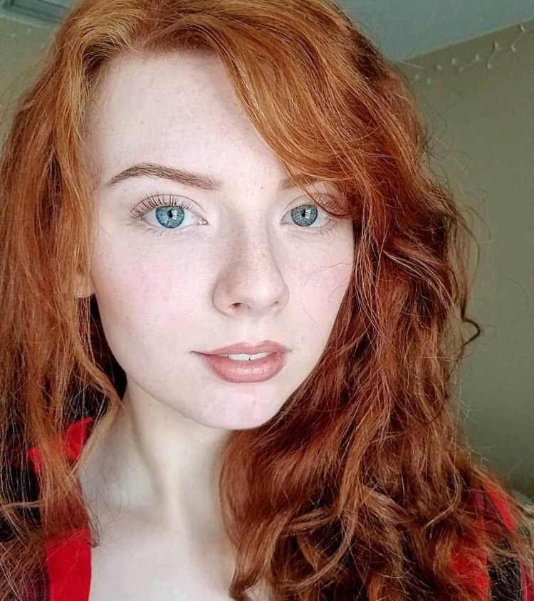 Freckles Evelina Lashuk