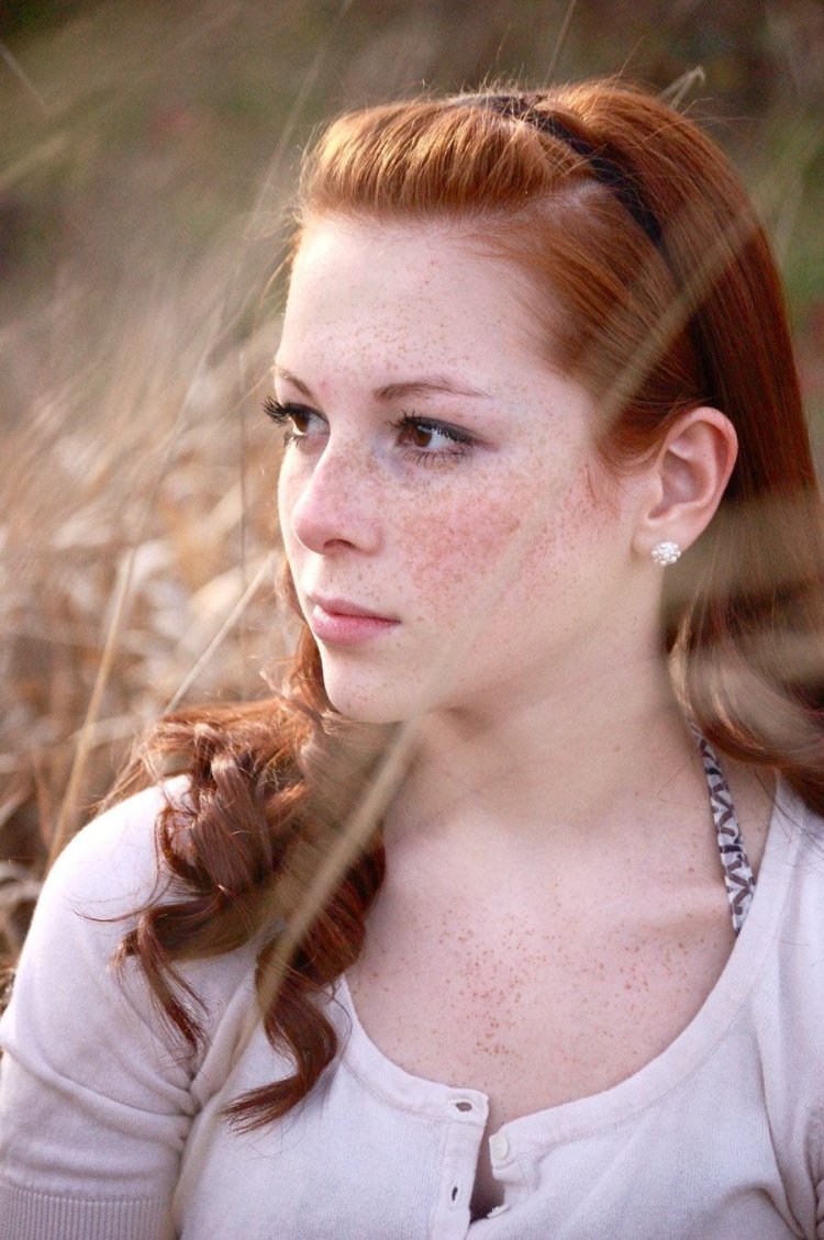 Freckles Evelina Lashuk