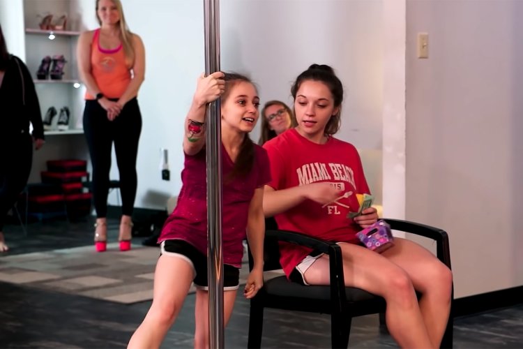 Sean Rei 22 year old girl