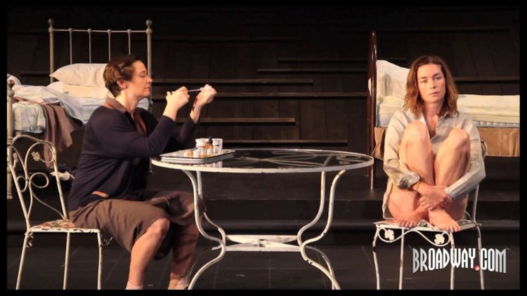 Julianna Nicholson Feet