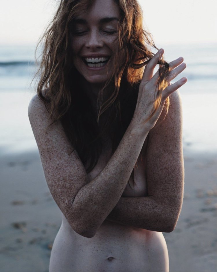 Julianna Nicholson is young