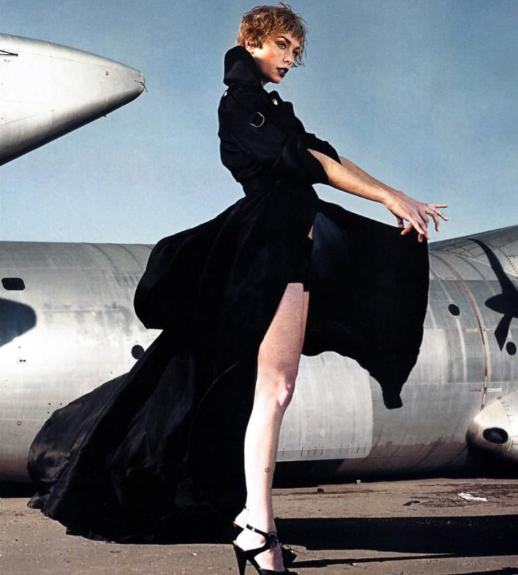 Julianna Nicholson Hot