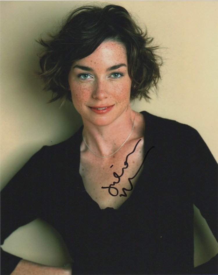 Julianna Nicholson Big Kush