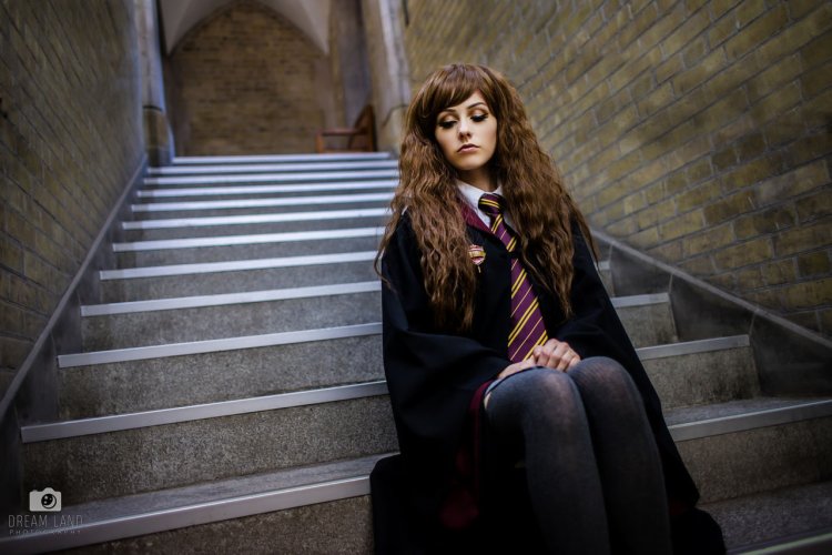 Hermione Granger 19 years old