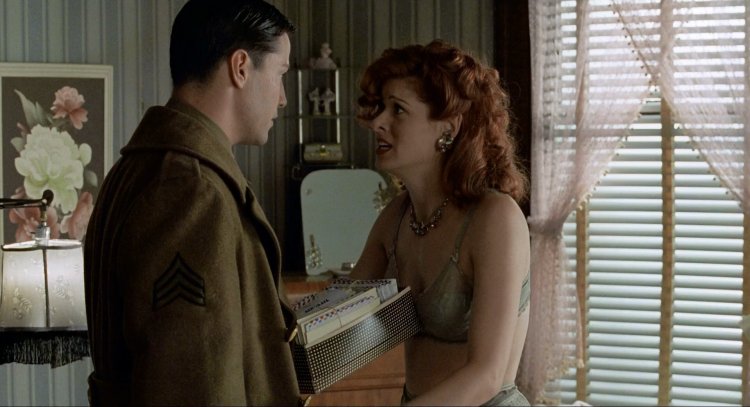 Debra Messing Walk in the Clouds