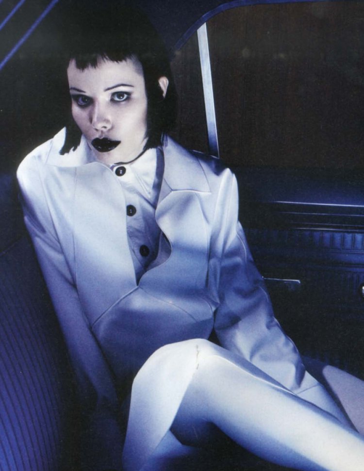 Alice Glass in full growth