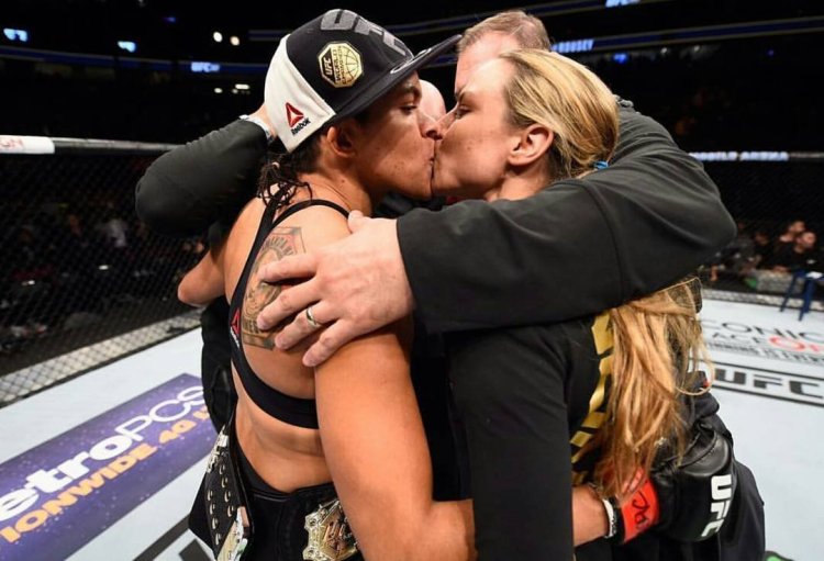 Amanda Nunees and Nina Ansaroff