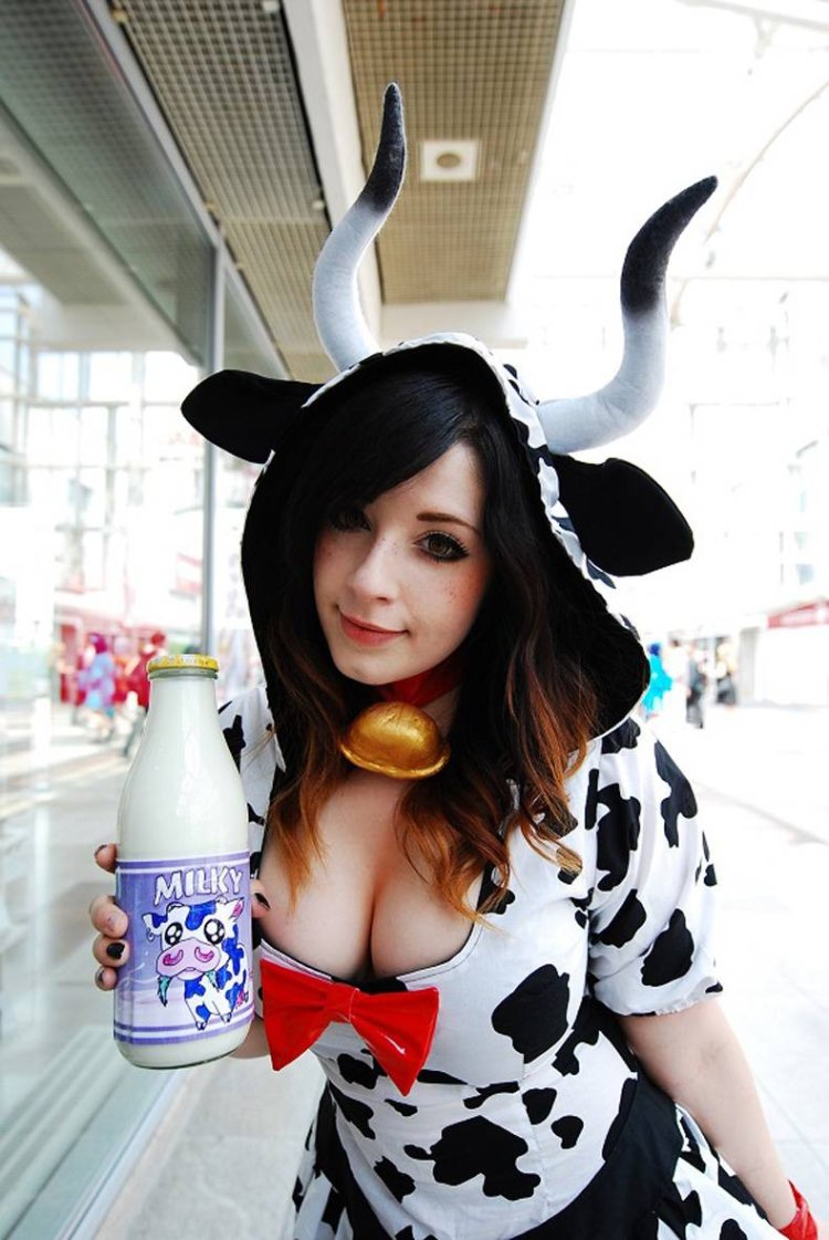 Cow Cosplay Cosplayer