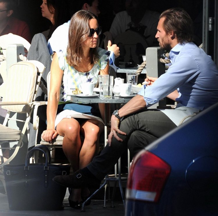 Pippa Middleton lit up panties