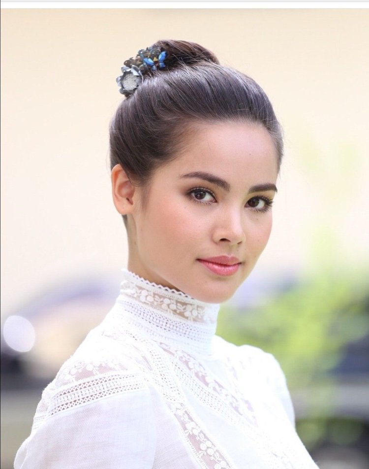 Queen of Thailanda Yaya Urassay
