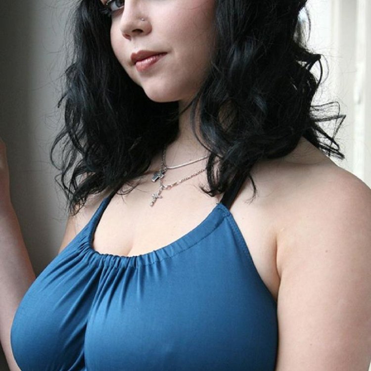 Charming Pushhka Shione Cooper