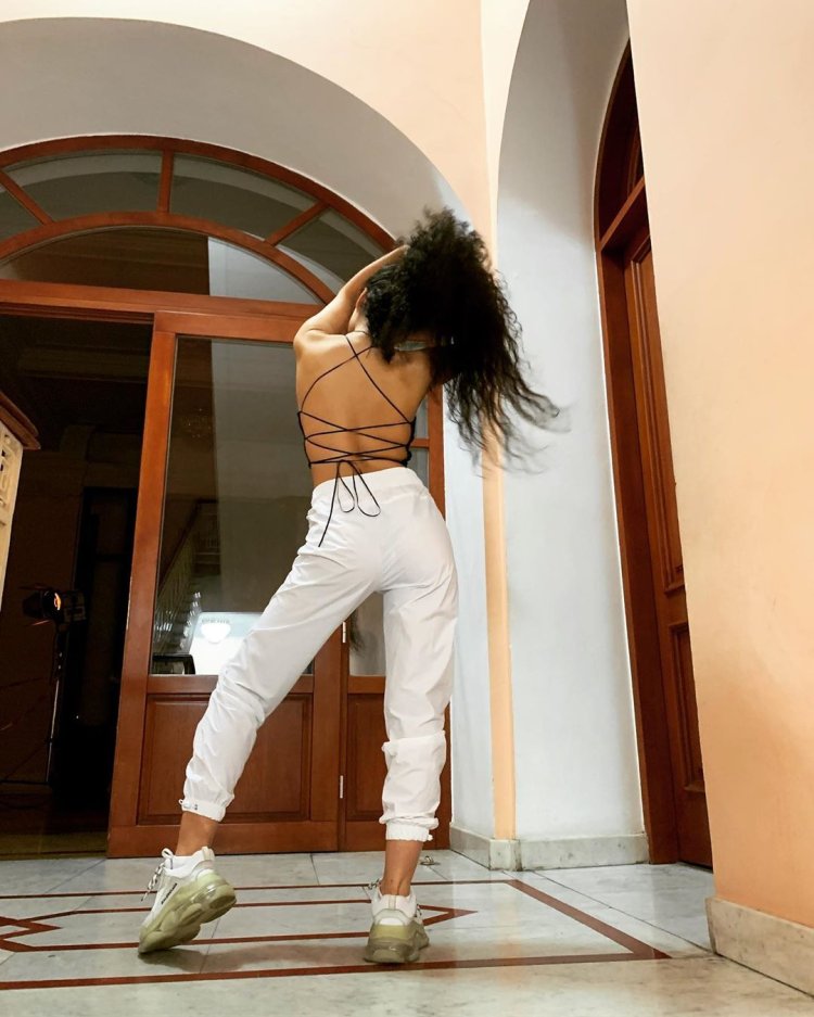 Samra Rahimli Instagram