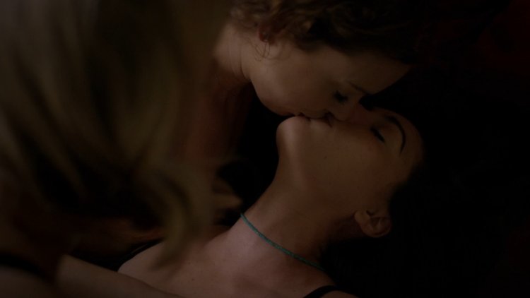 Sarah Polson Lesbian scenes