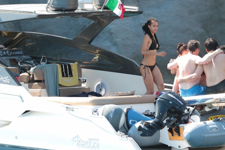 Natalie Emmanuel merged hackers without squares