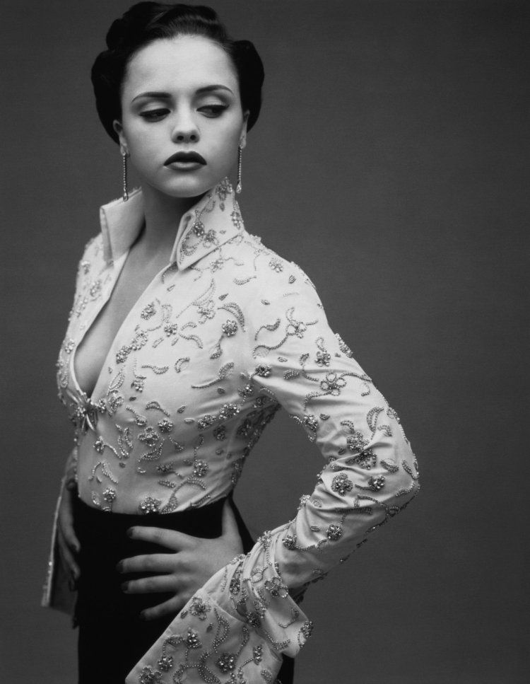 Christina Ricci 200 Cigarettes