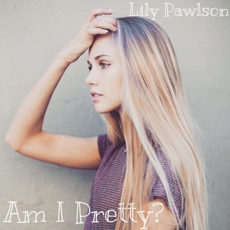 Blogger in cosmetics Bright girl