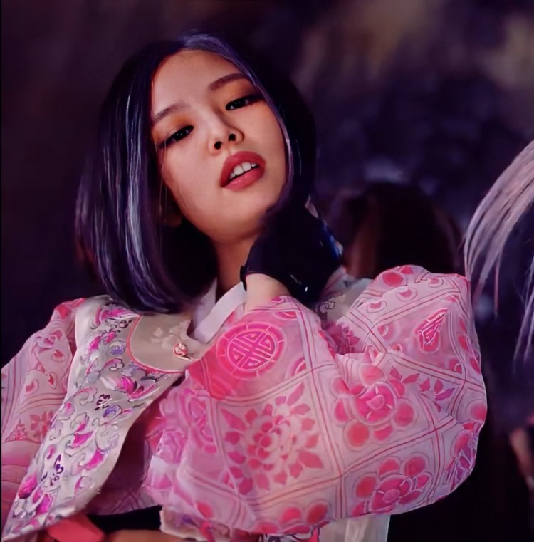 Jenny Black Pink 2022