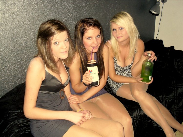 Young girl amateur group