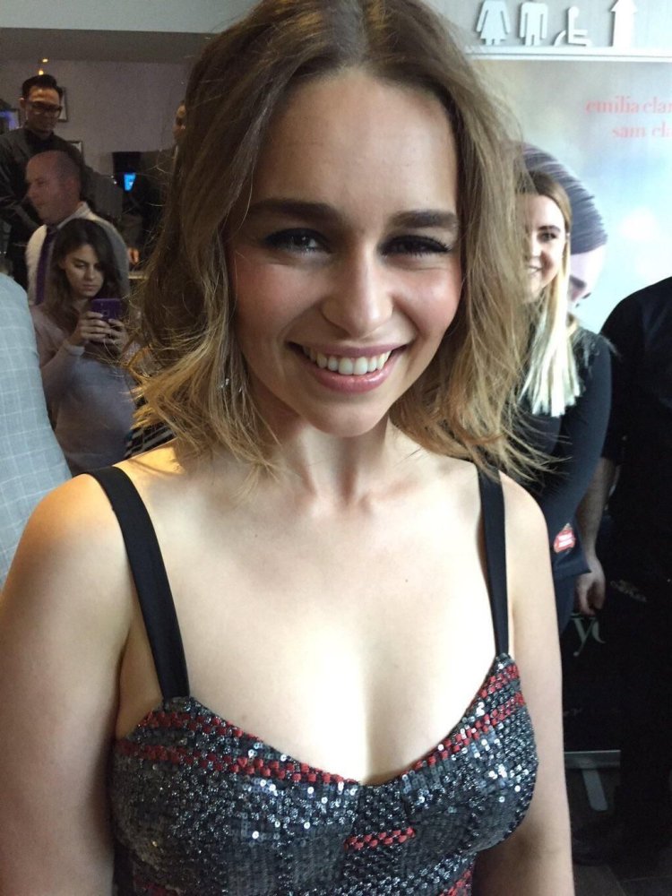 Emilia Clark chest