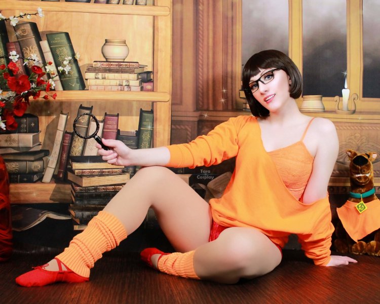 Tara Cosplay Velma