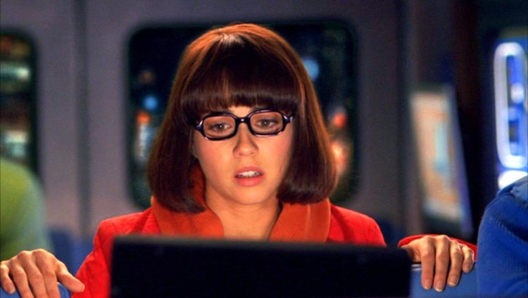 Linda Cardellini Skubi Du 2