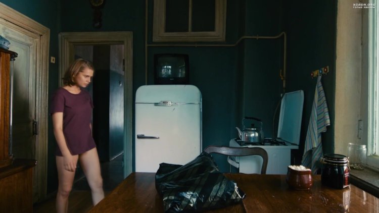 Daria Melnikova Steel butterfly bed