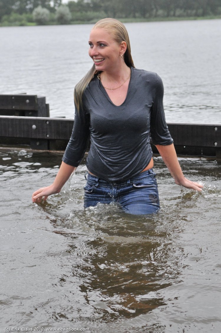 Wetlook without a bra