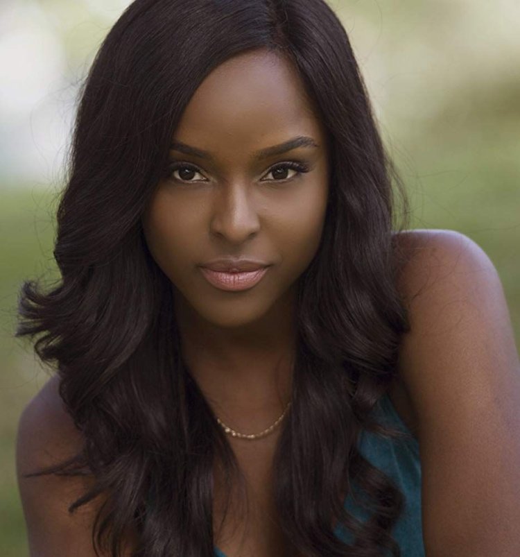 Ebony Ayes American actress