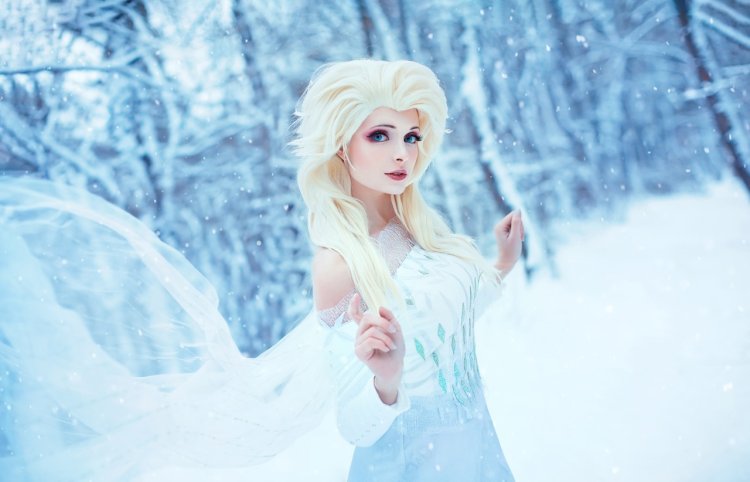 Elsa Cosplay