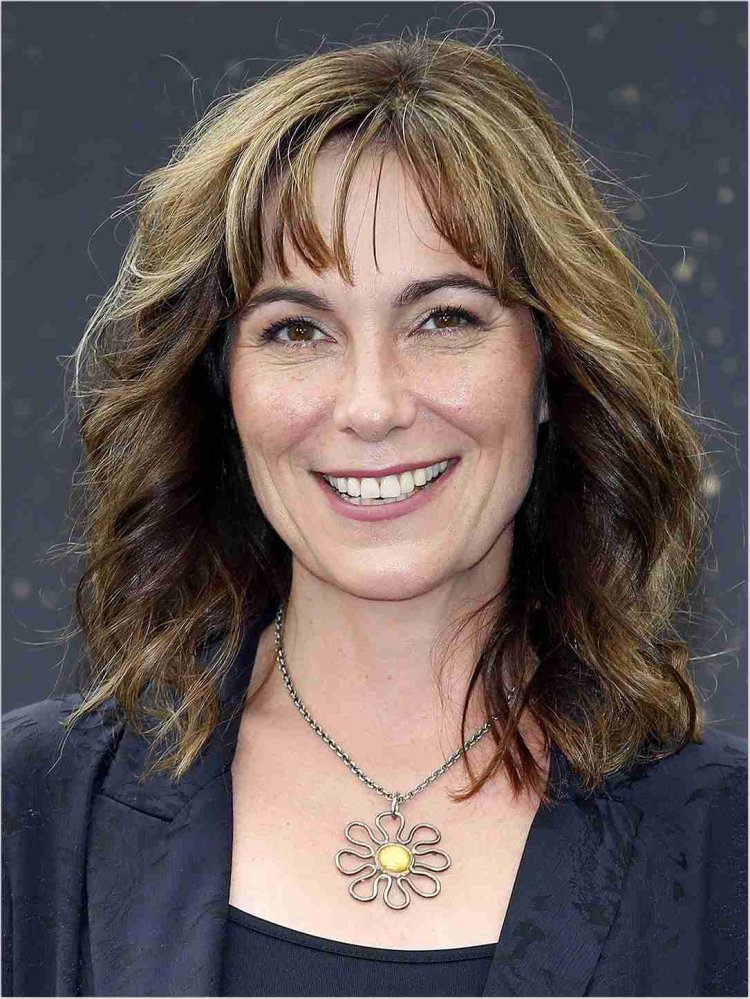 Dolman, Fiona starred pregnant