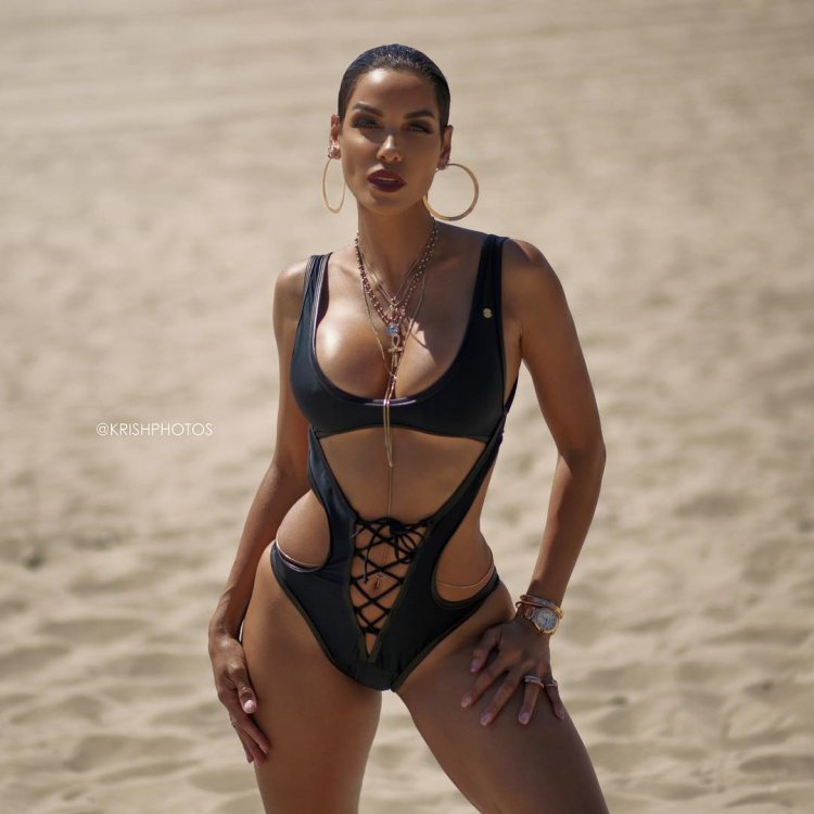 Nicole Mitchell Preacher Evangelical