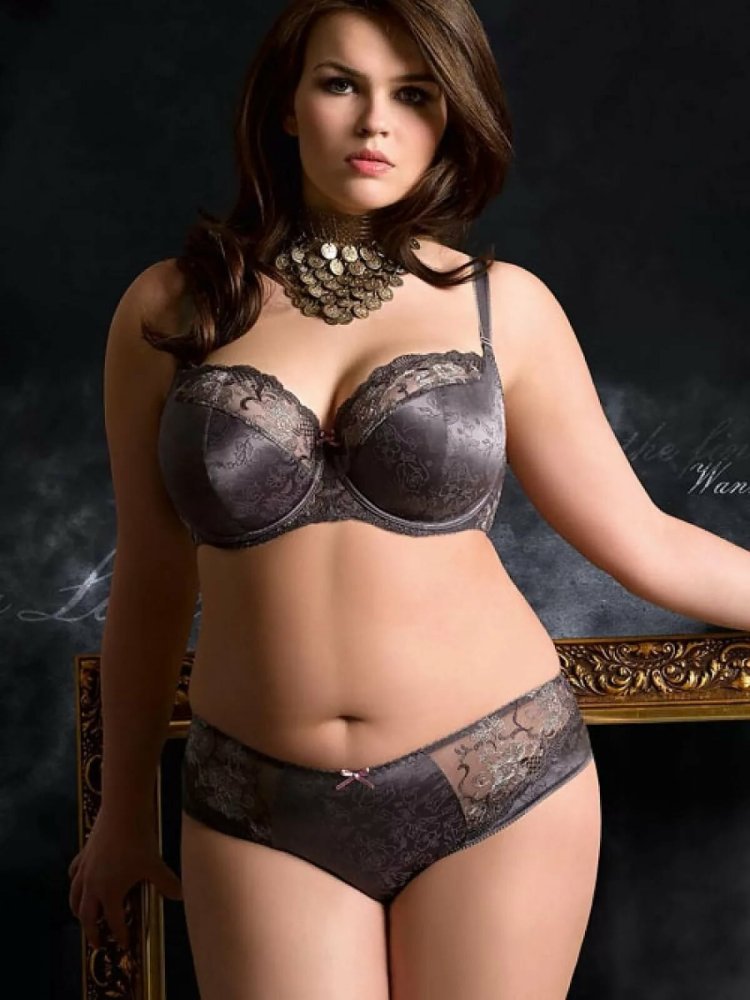 Elly Mayday Plus Size