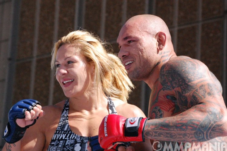 EVANDLEASK SANTUS and Chris Saiborg