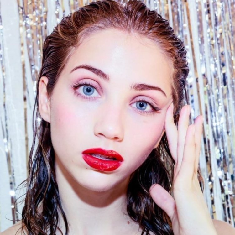 Emily Rudd red