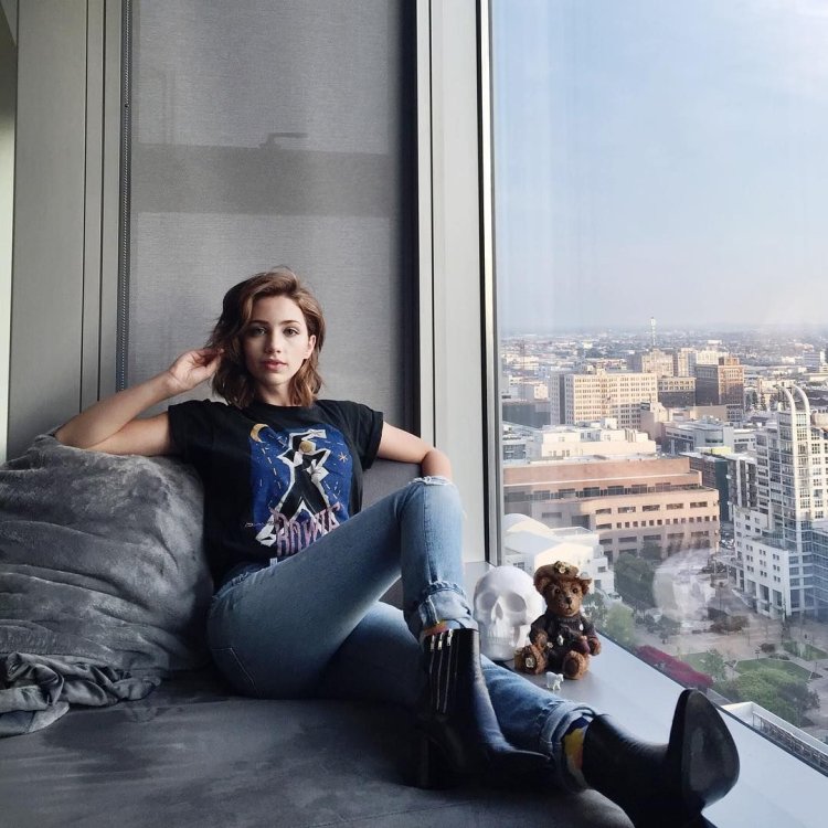 Emily Radd with friends