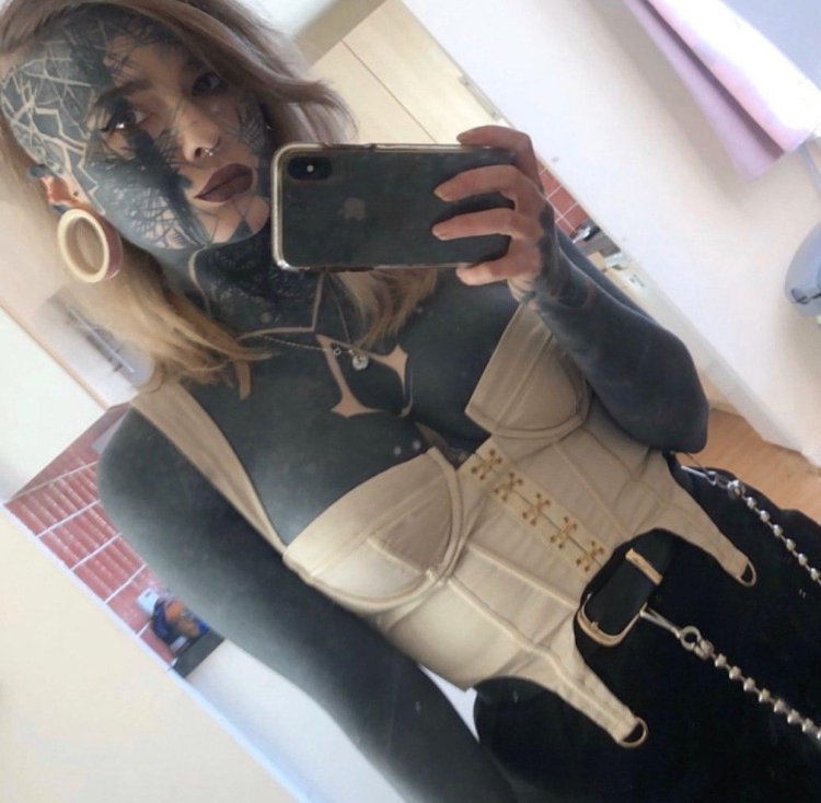 Nadine Andersen tattoos