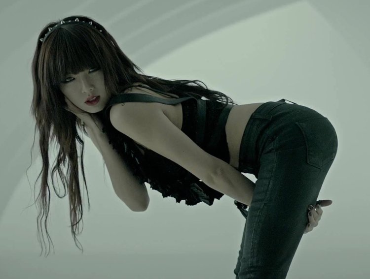Hyuna Kim butt