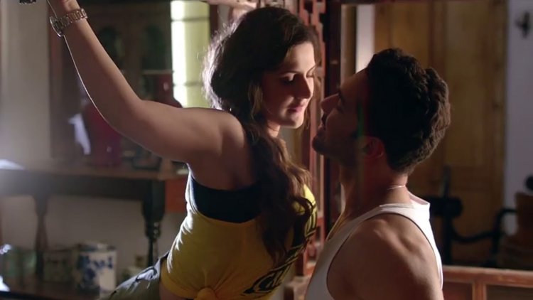 Zareen Khan Hot Scenes