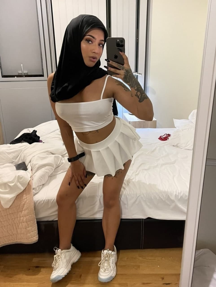 PENGALIPRINCESS YASMINA