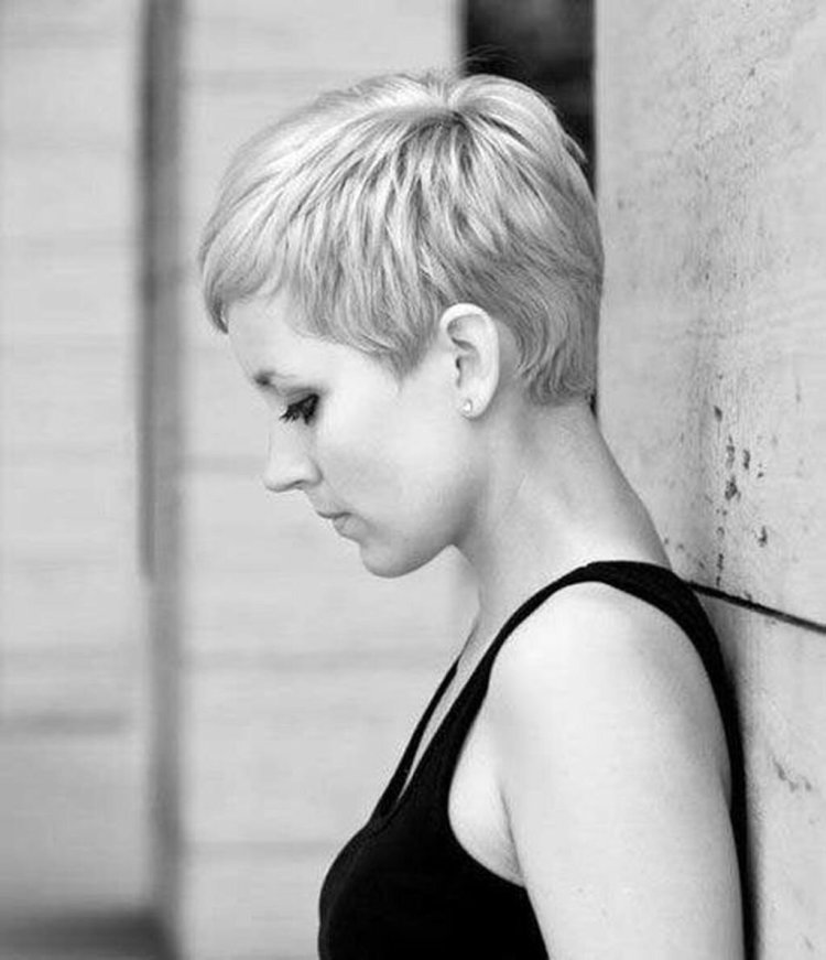Haircut Pixie Kalmanovich