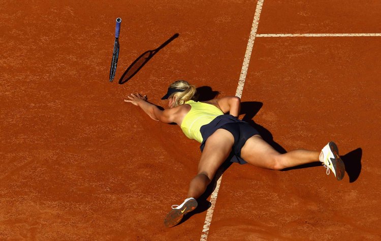 Maria sharapova naked on the court