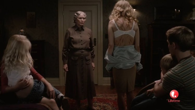 Heather Graham flowers in the attic