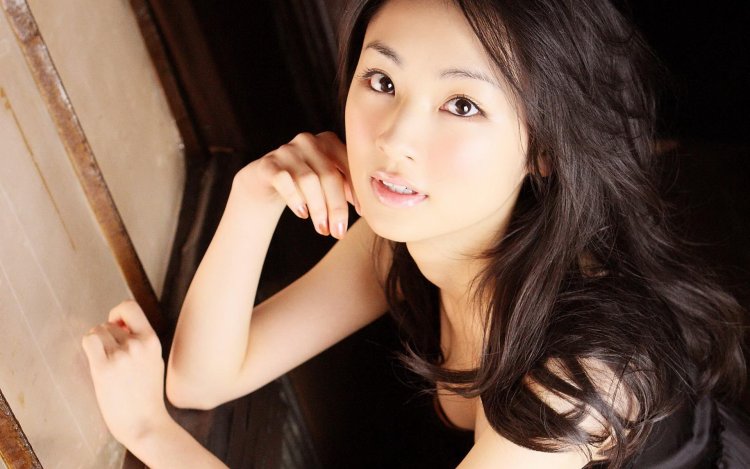 Singer Asami Hayashi